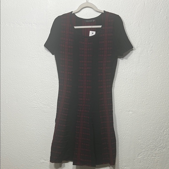 Ivanka Trump Dresses & Skirts - IVANA TRUMP - Black and Red Plaid Women's Dress NWT size M